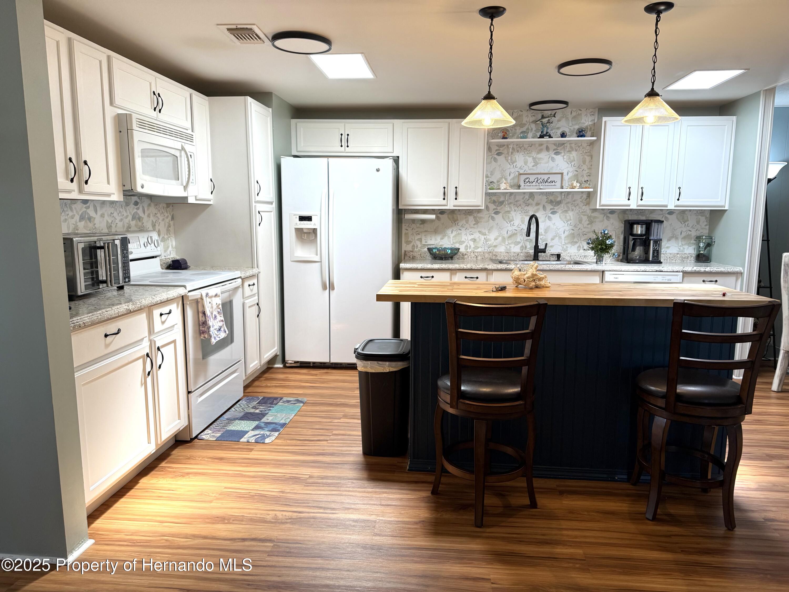 12122 Club House Road, Brooksville, Florida image 4