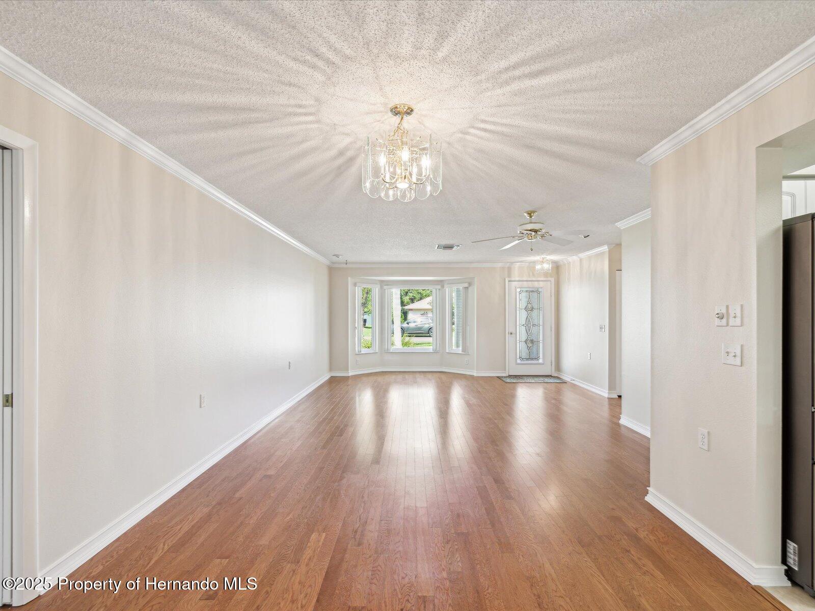 8248 Sugarbush Drive, Spring Hill, Florida image 12