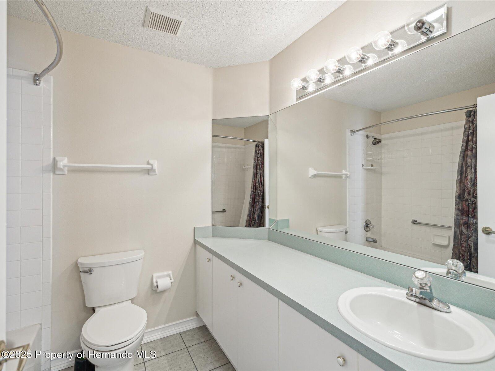 8248 Sugarbush Drive, Spring Hill, Florida image 39