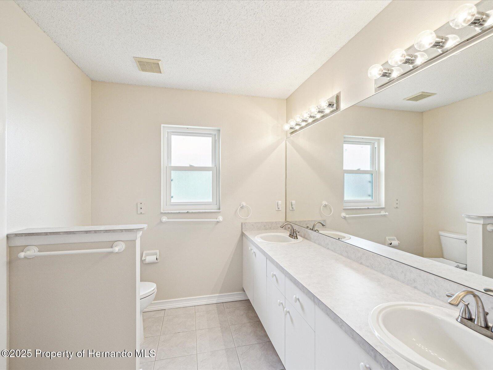 8248 Sugarbush Drive, Spring Hill, Florida image 27