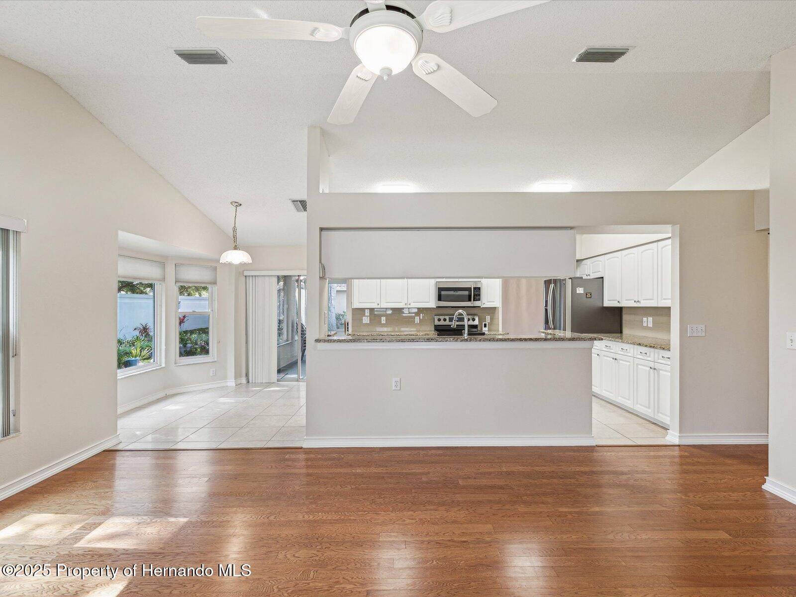 8248 Sugarbush Drive, Spring Hill, Florida image 21