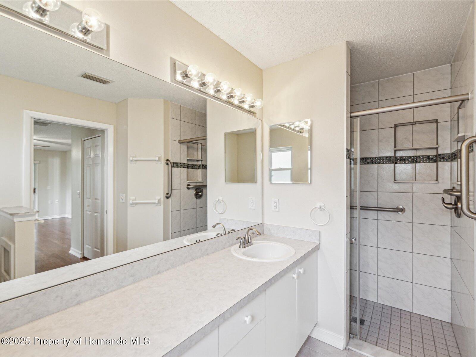 8248 Sugarbush Drive, Spring Hill, Florida image 26