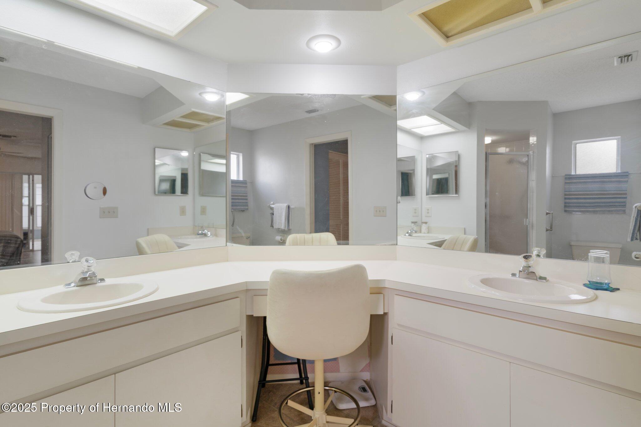 6490 Pine Meadows Drive, Spring Hill, Florida image 35