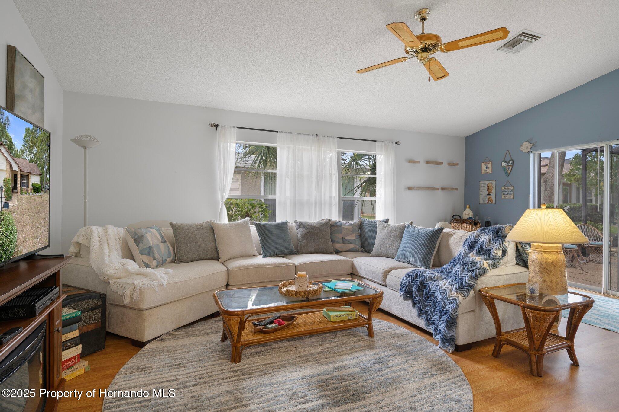 6490 Pine Meadows Drive, Spring Hill, Florida image 23