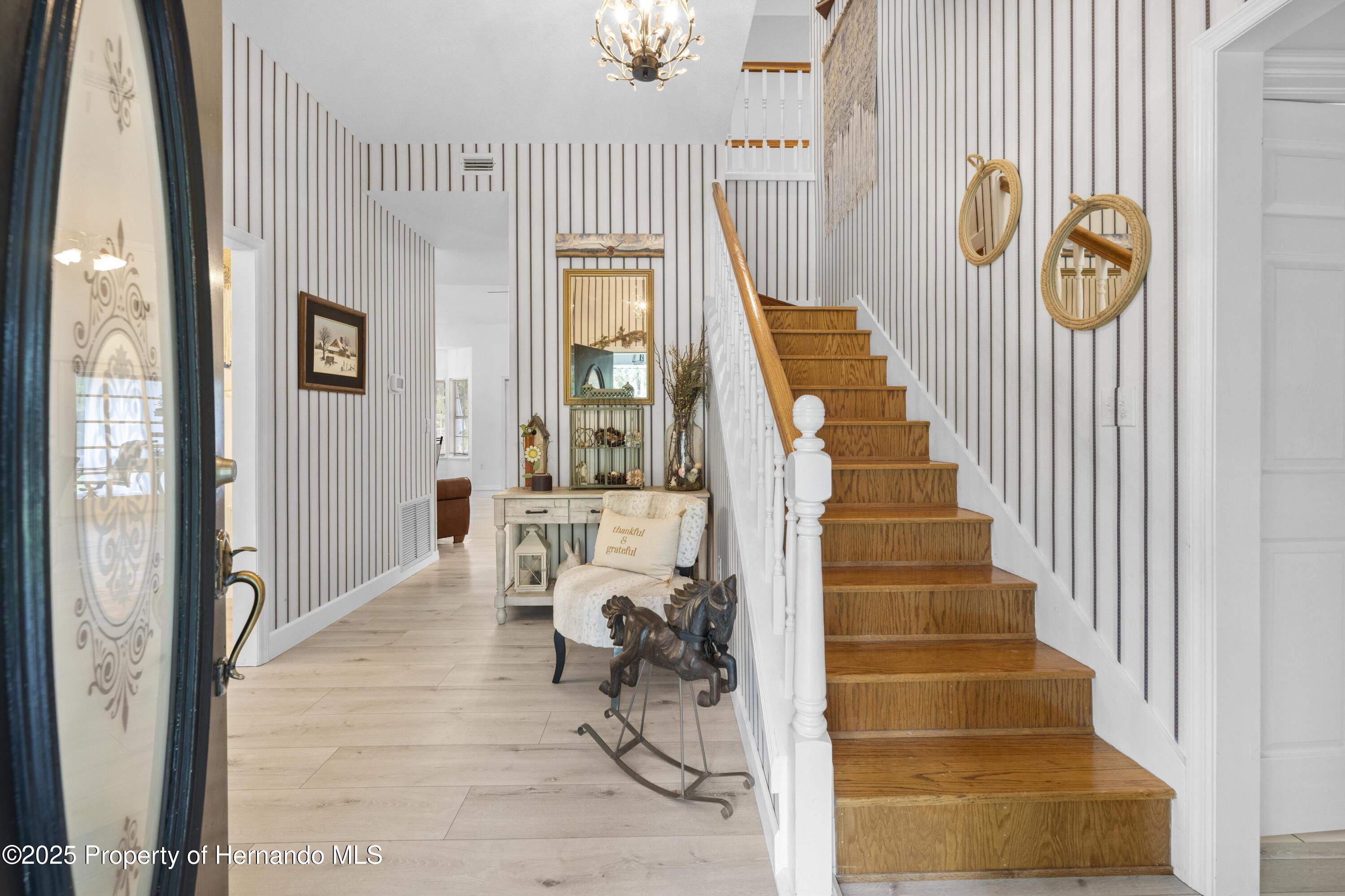 27091 Country Oak Drive, Brooksville, Florida image 9