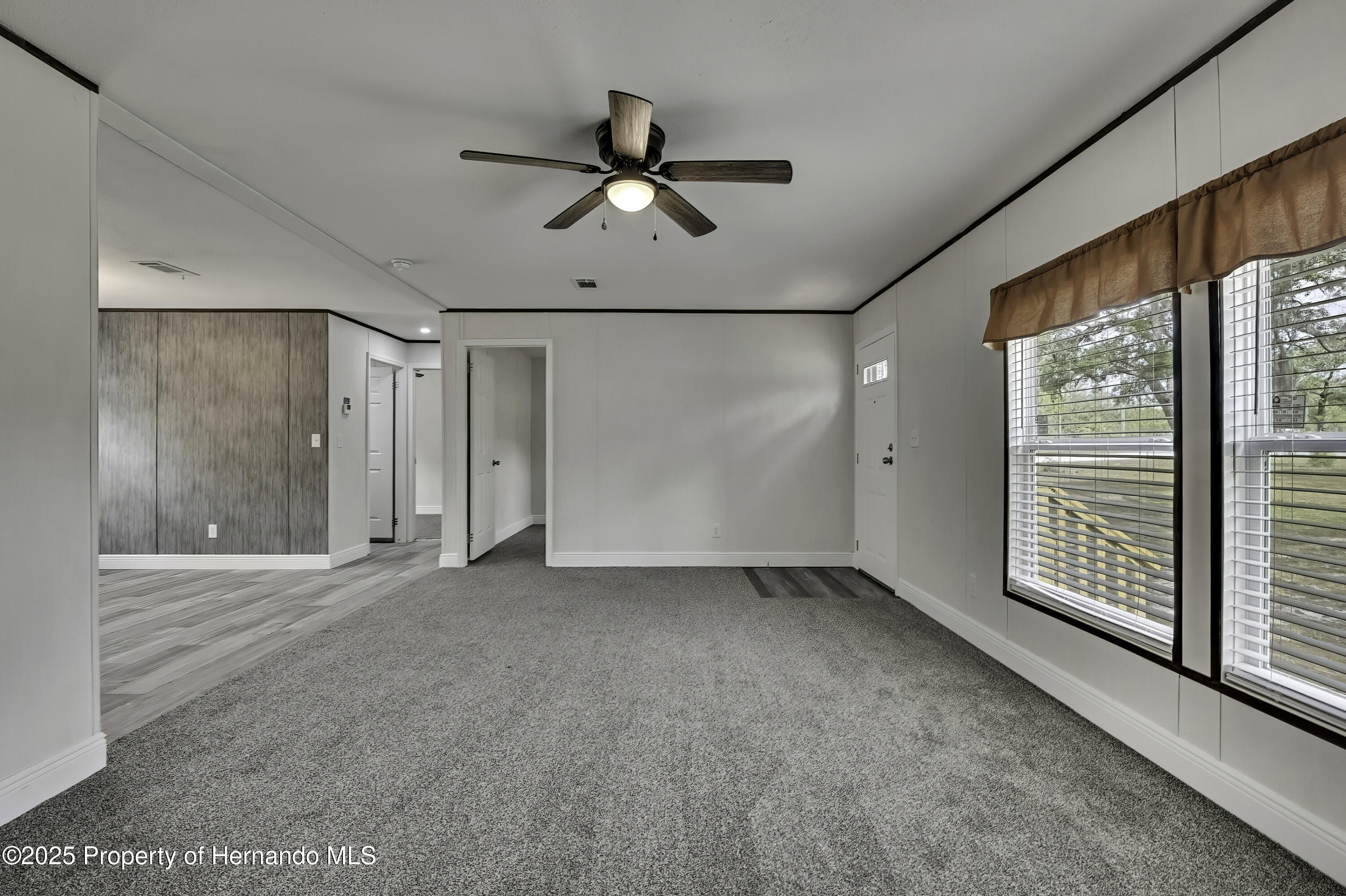 11008 Knuckey Road, Weeki Wachee, Florida image 6