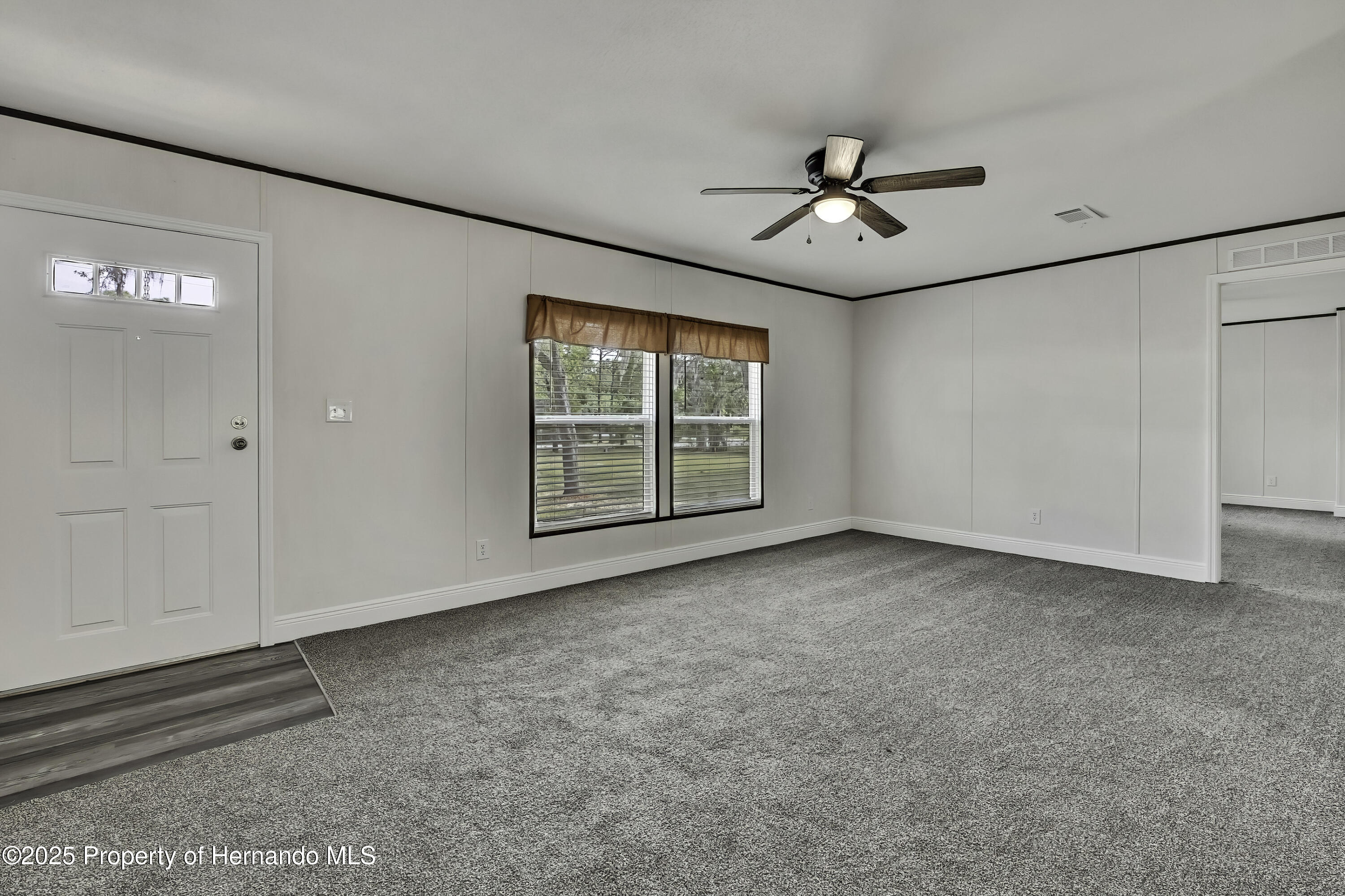 11008 Knuckey Road, Weeki Wachee, Florida image 4