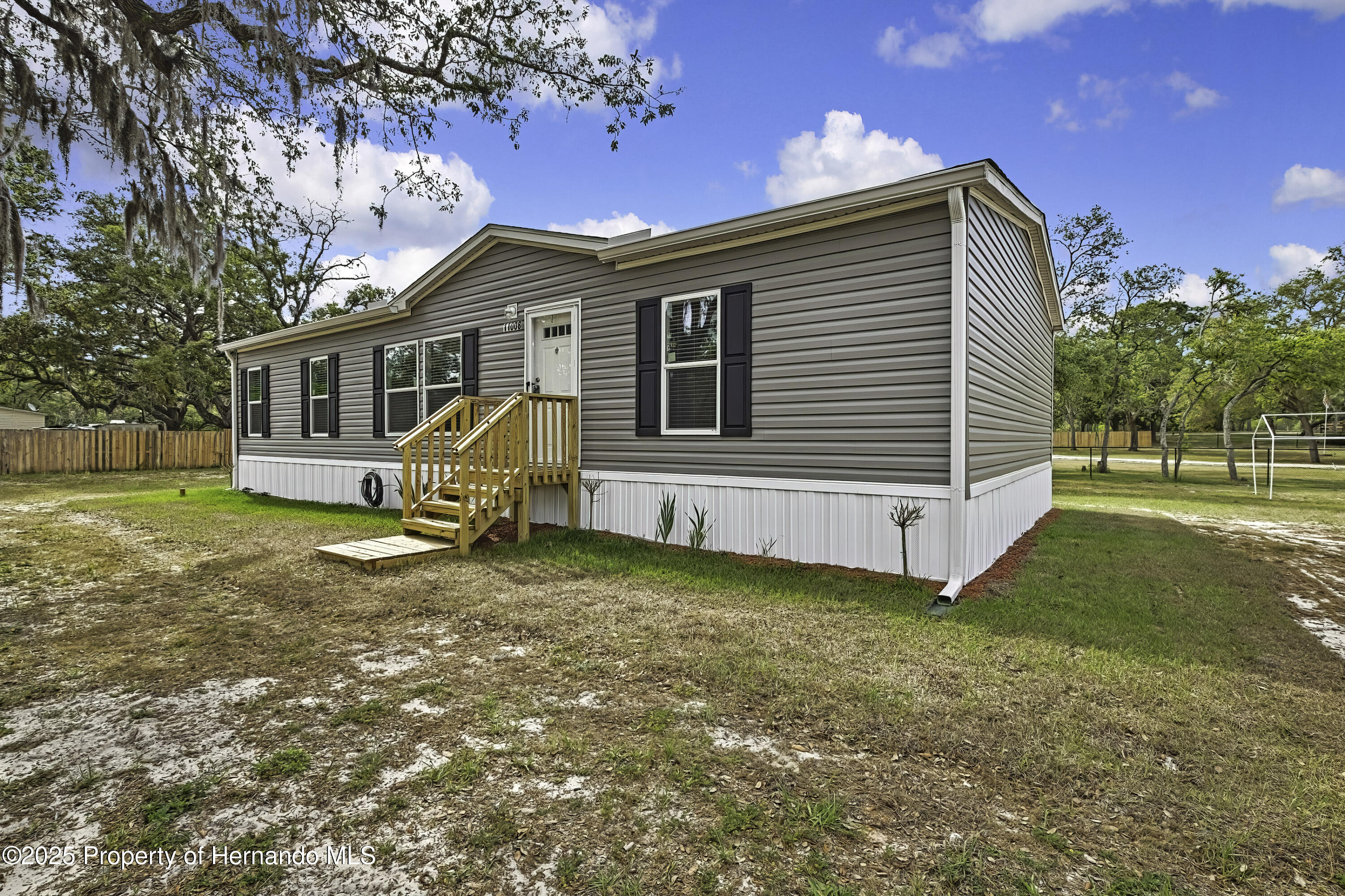 11008 Knuckey Road, Weeki Wachee, Florida image 1