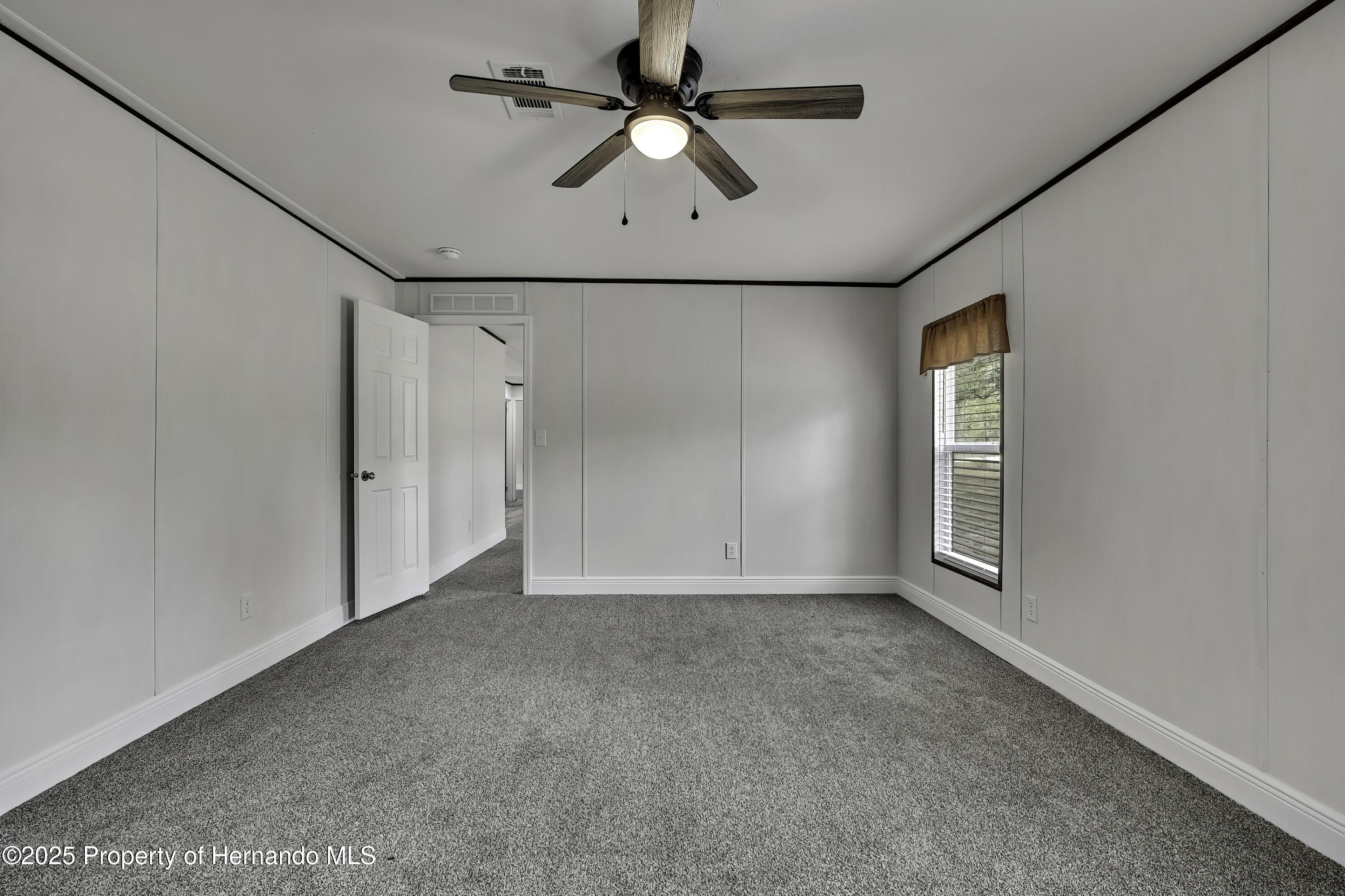 11008 Knuckey Road, Weeki Wachee, Florida image 17