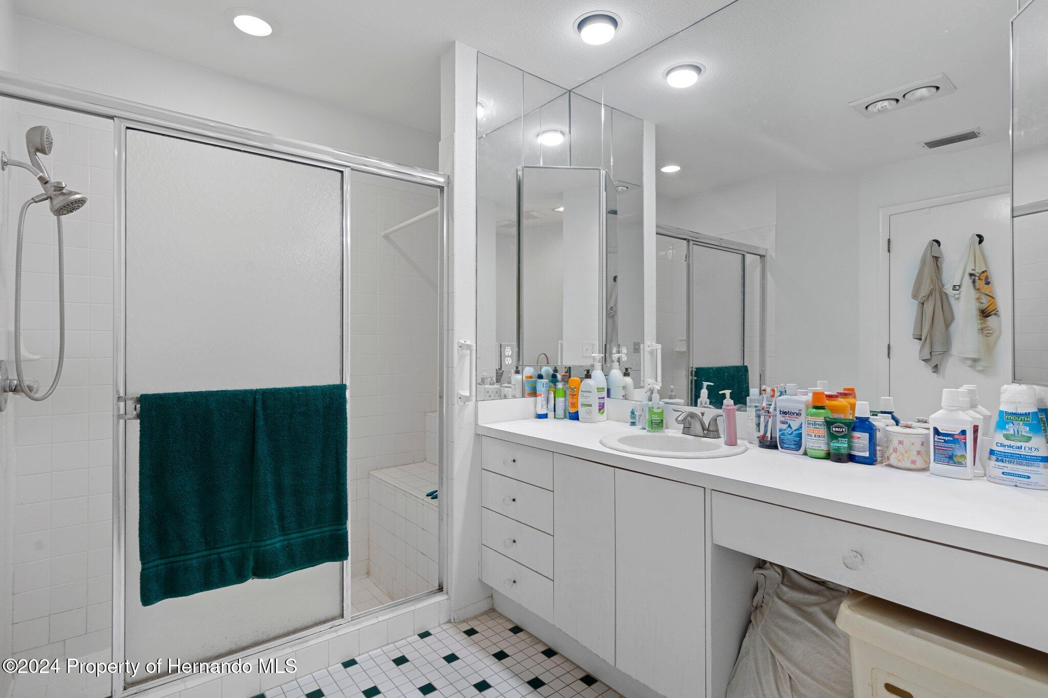 3160 Whispering Pines Court, Spring Hill, Florida image 21