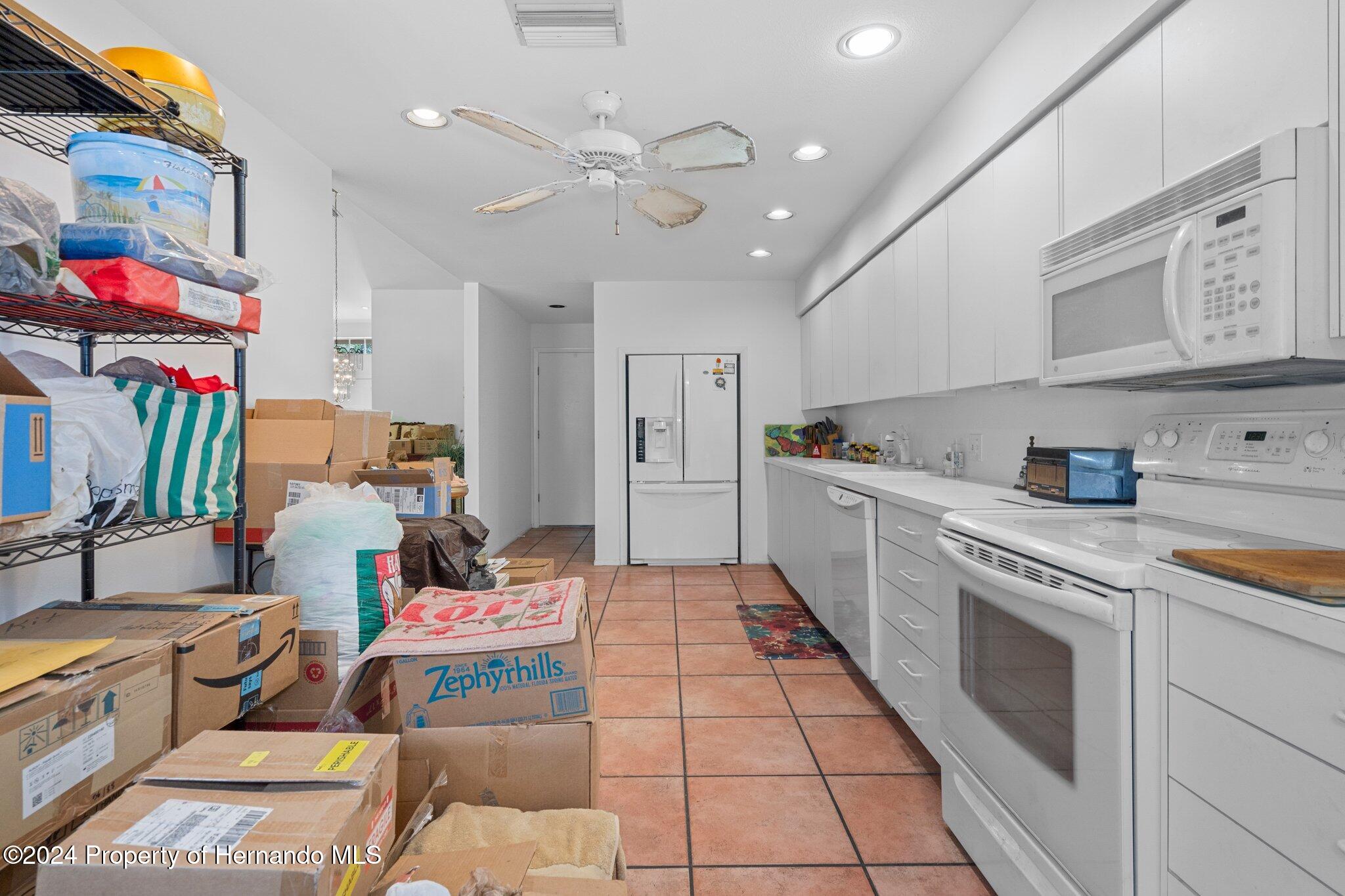 3160 Whispering Pines Court, Spring Hill, Florida image 14