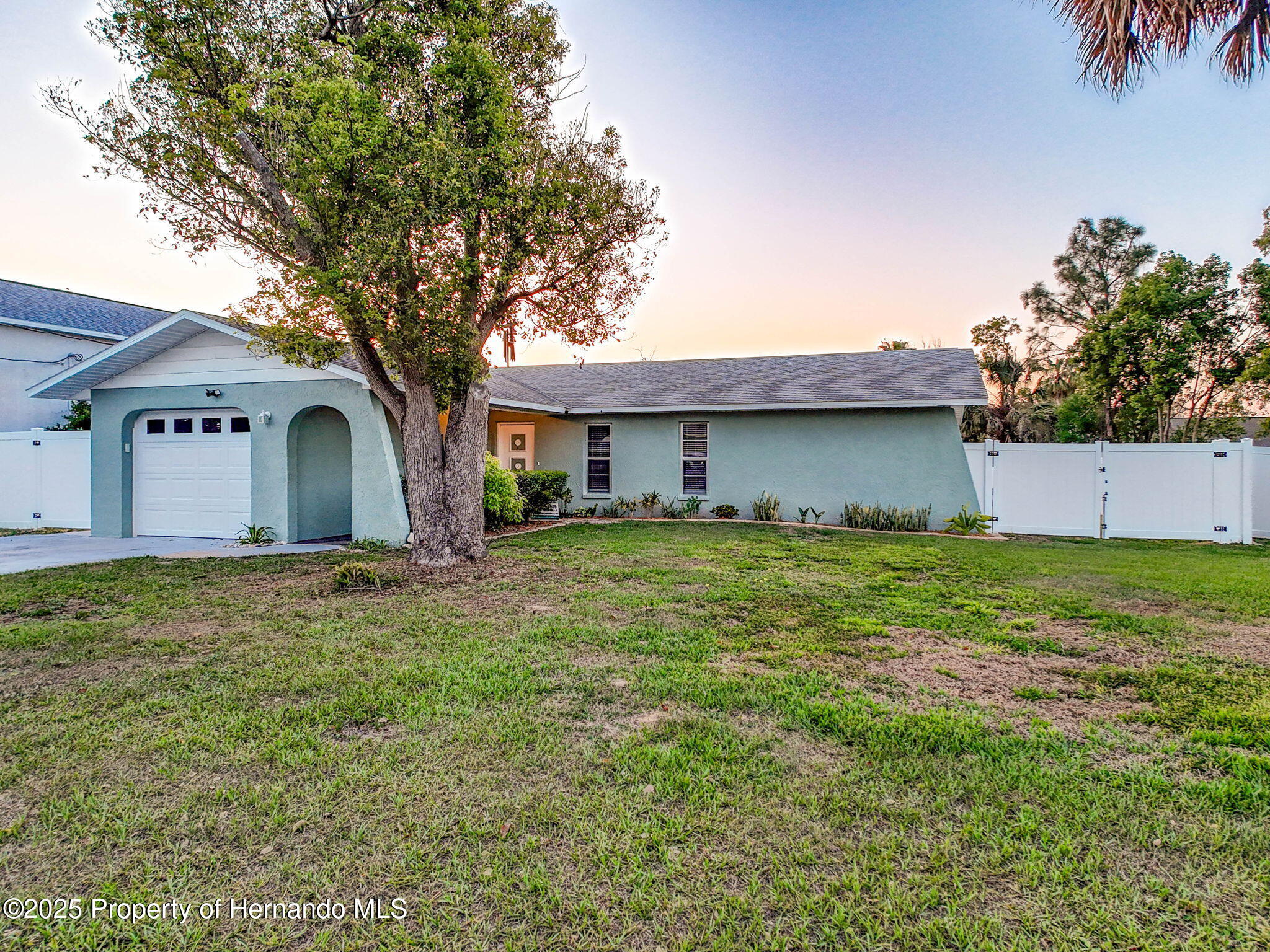 2485 Commerce Avenue, Spring Hill, Florida image 2