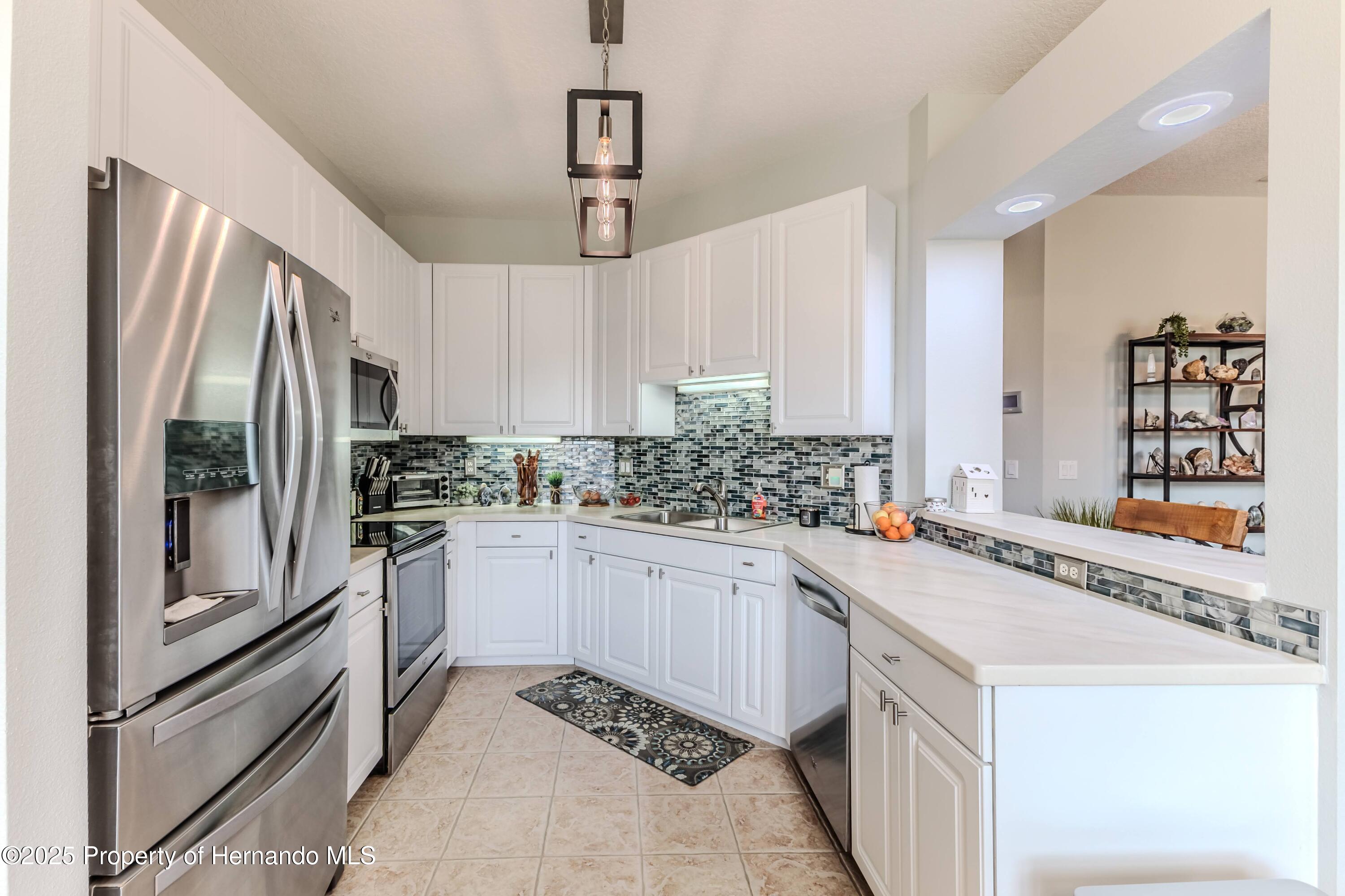4179 Silver Fox Dr, Spring Hill, Florida image 24