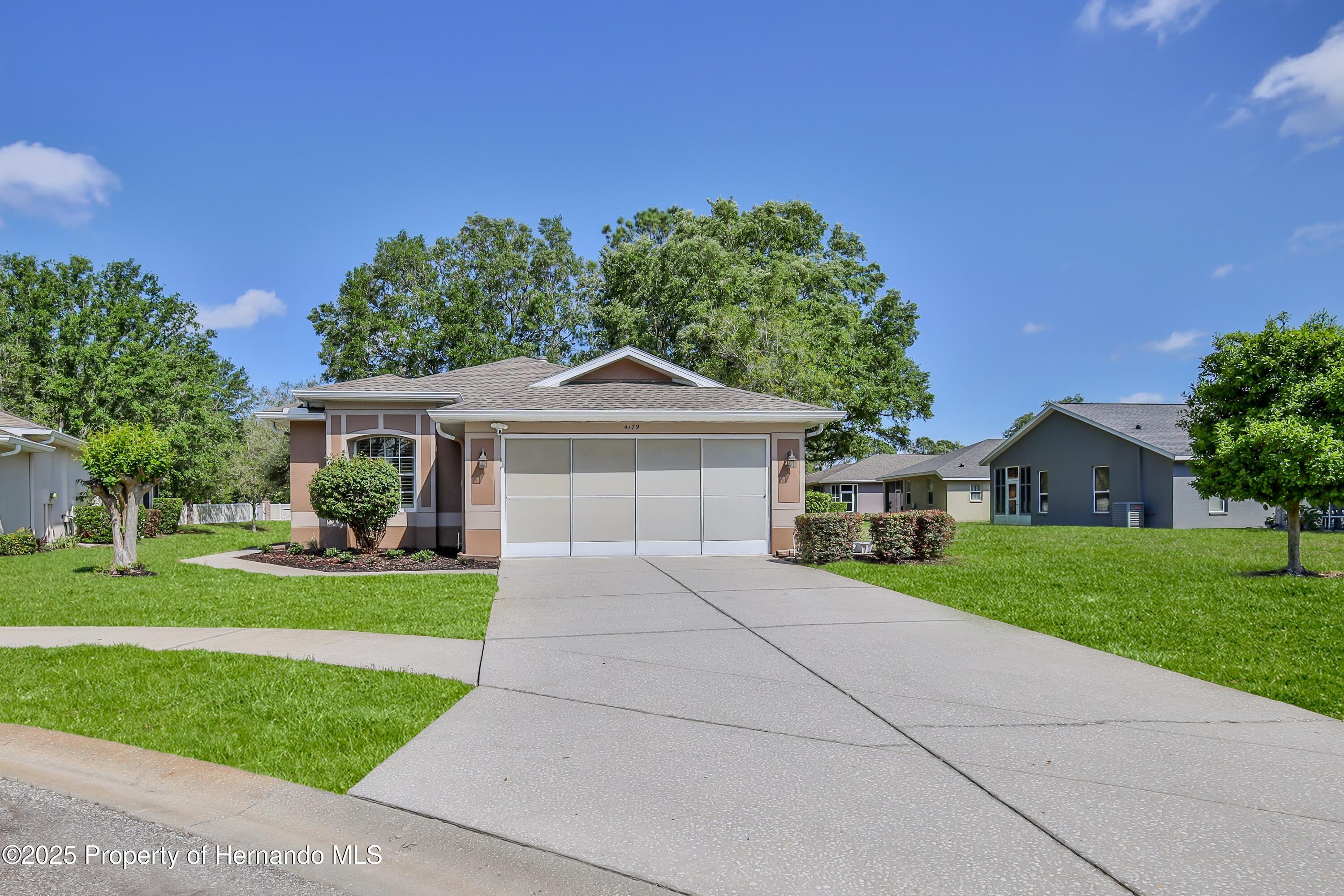 4179 Silver Fox Dr, Spring Hill, Florida image 3