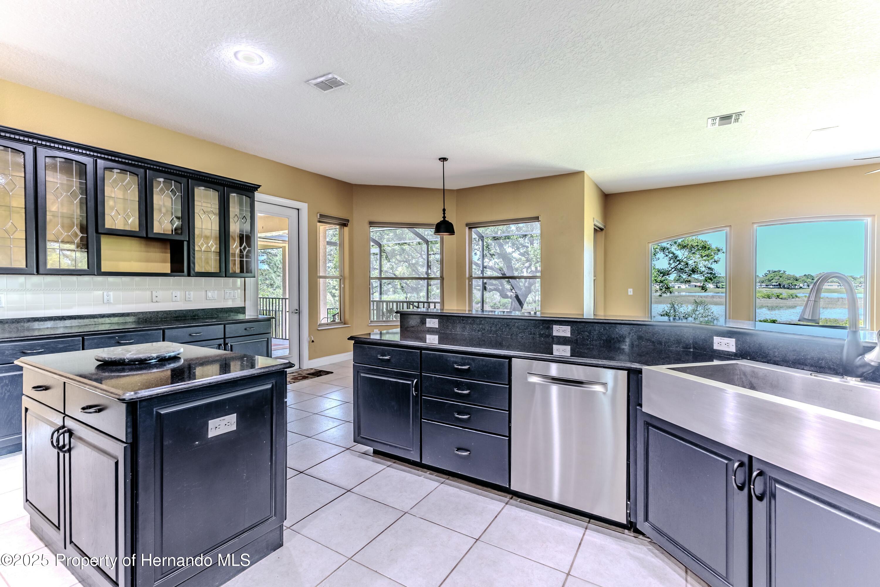 9641 Tooke Shore Drive, Weeki Wachee, Florida image 26