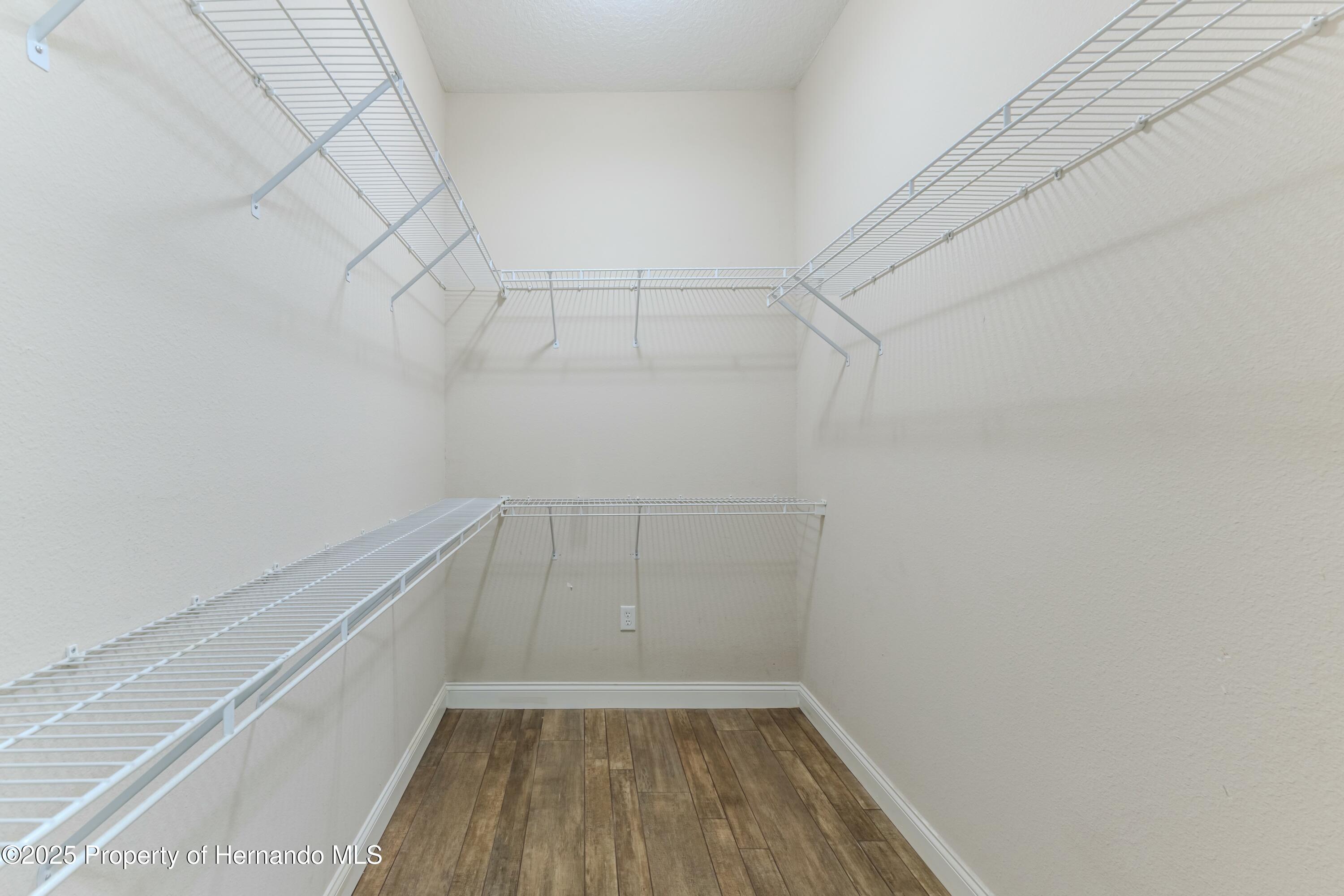 9641 Tooke Shore Drive, Weeki Wachee, Florida image 40