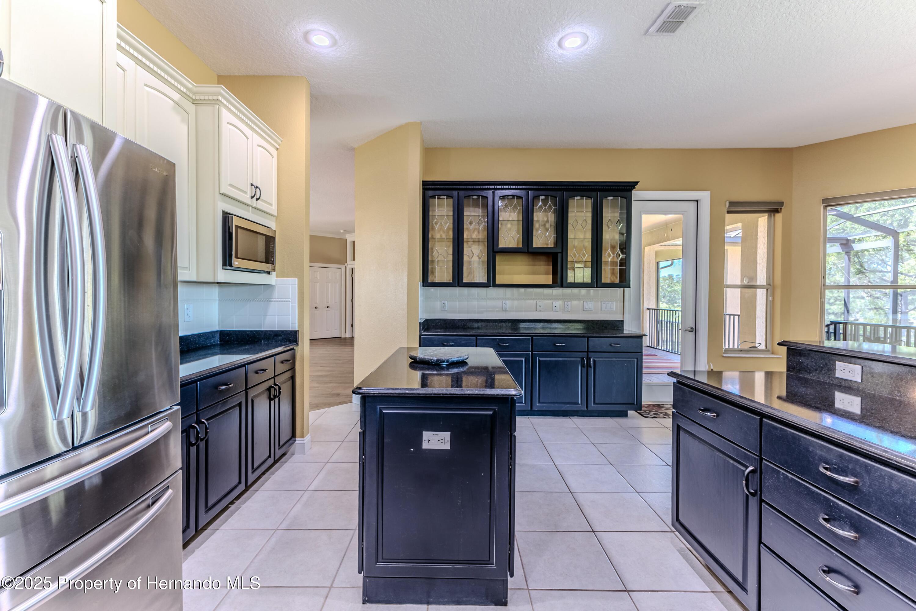 9641 Tooke Shore Drive, Weeki Wachee, Florida image 25