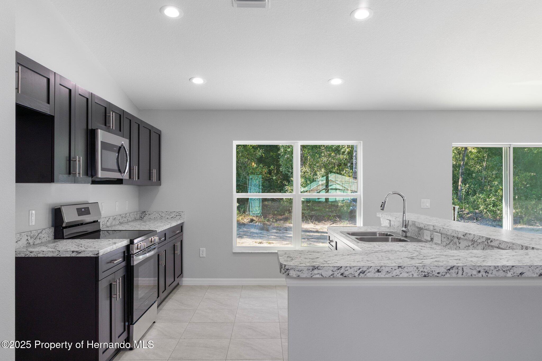 11388 Paramount Avenue, Weeki Wachee, Florida image 11