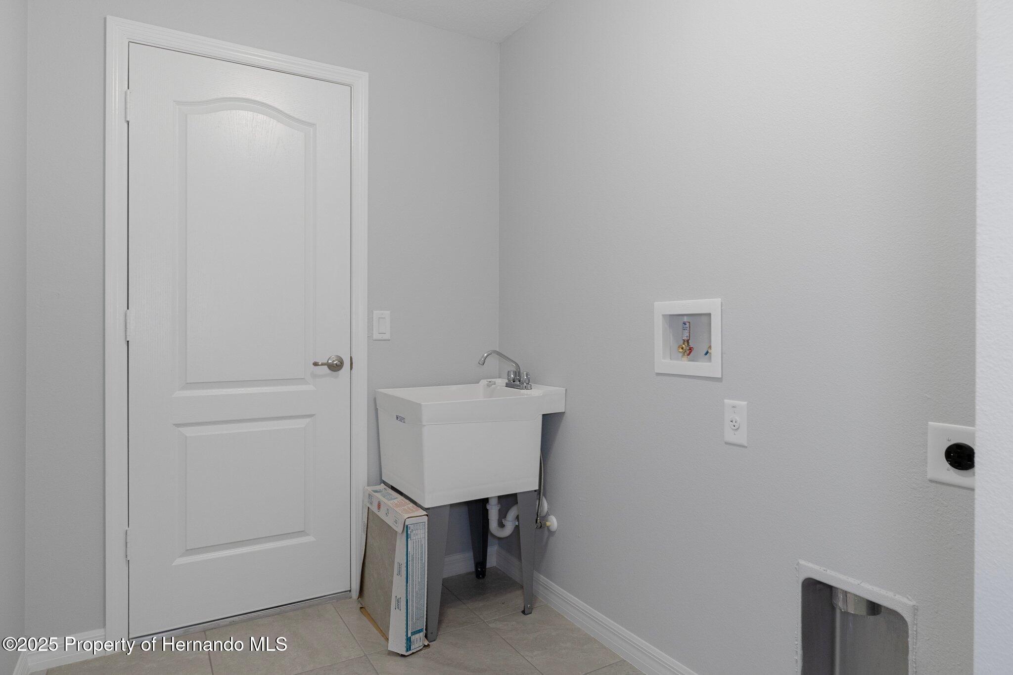 11388 Paramount Avenue, Weeki Wachee, Florida image 32