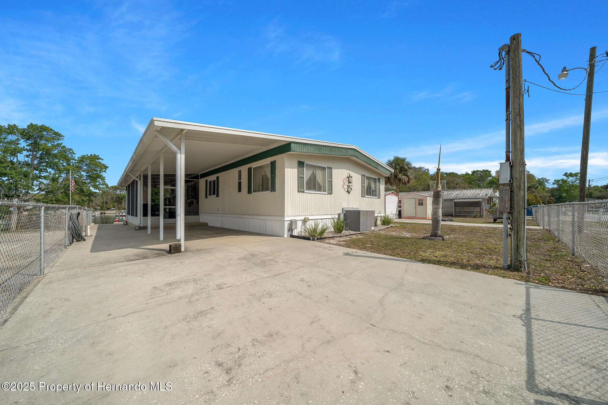 6448-1 W Richard Drive, Weeki Wachee, Florida image 6