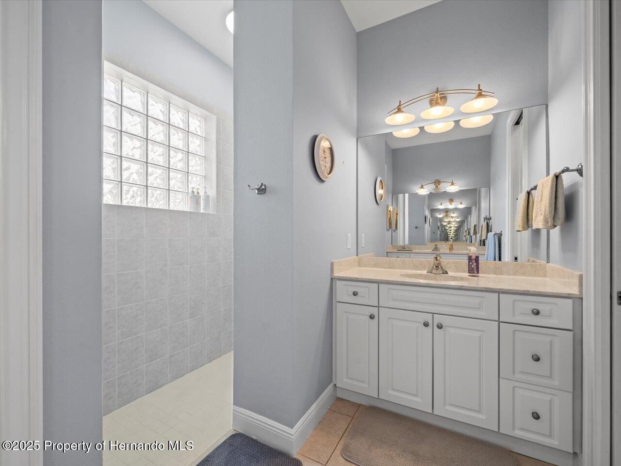 9159 Trevino Drive, Weeki Wachee, Florida image 33