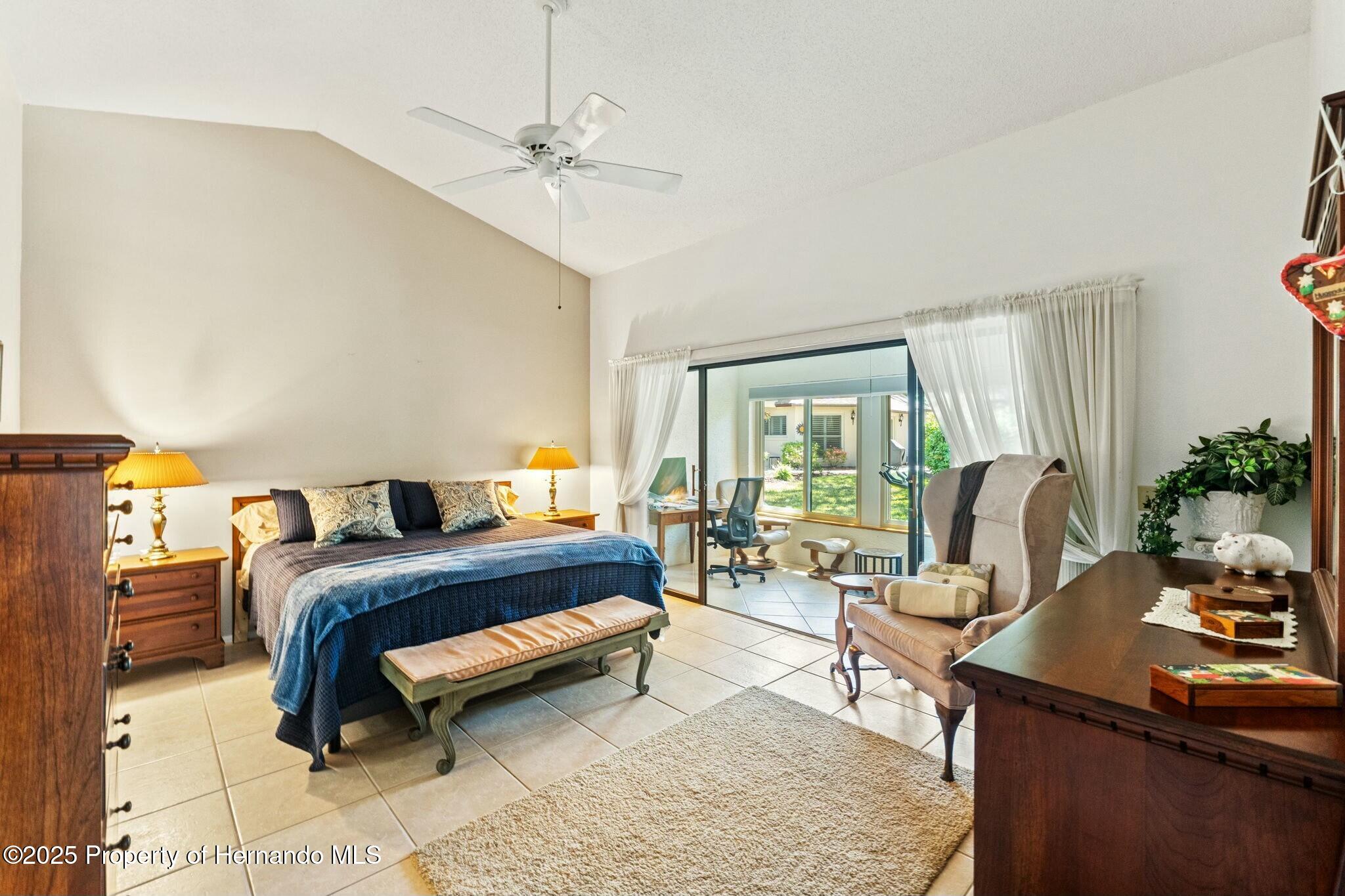 6735 Oak Cluster Circle, Spring Hill, Florida image 16