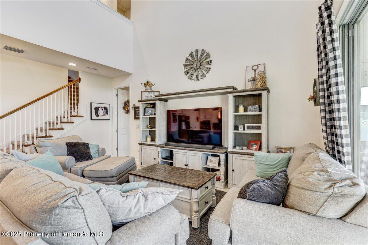 34159 Astoria Circle, Wesley Chapel, Florida image 9