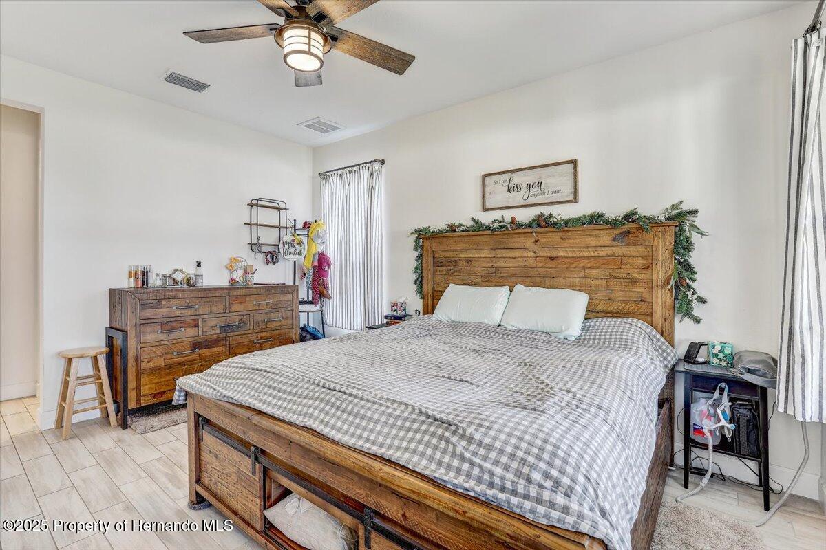 34159 Astoria Circle, Wesley Chapel, Florida image 21
