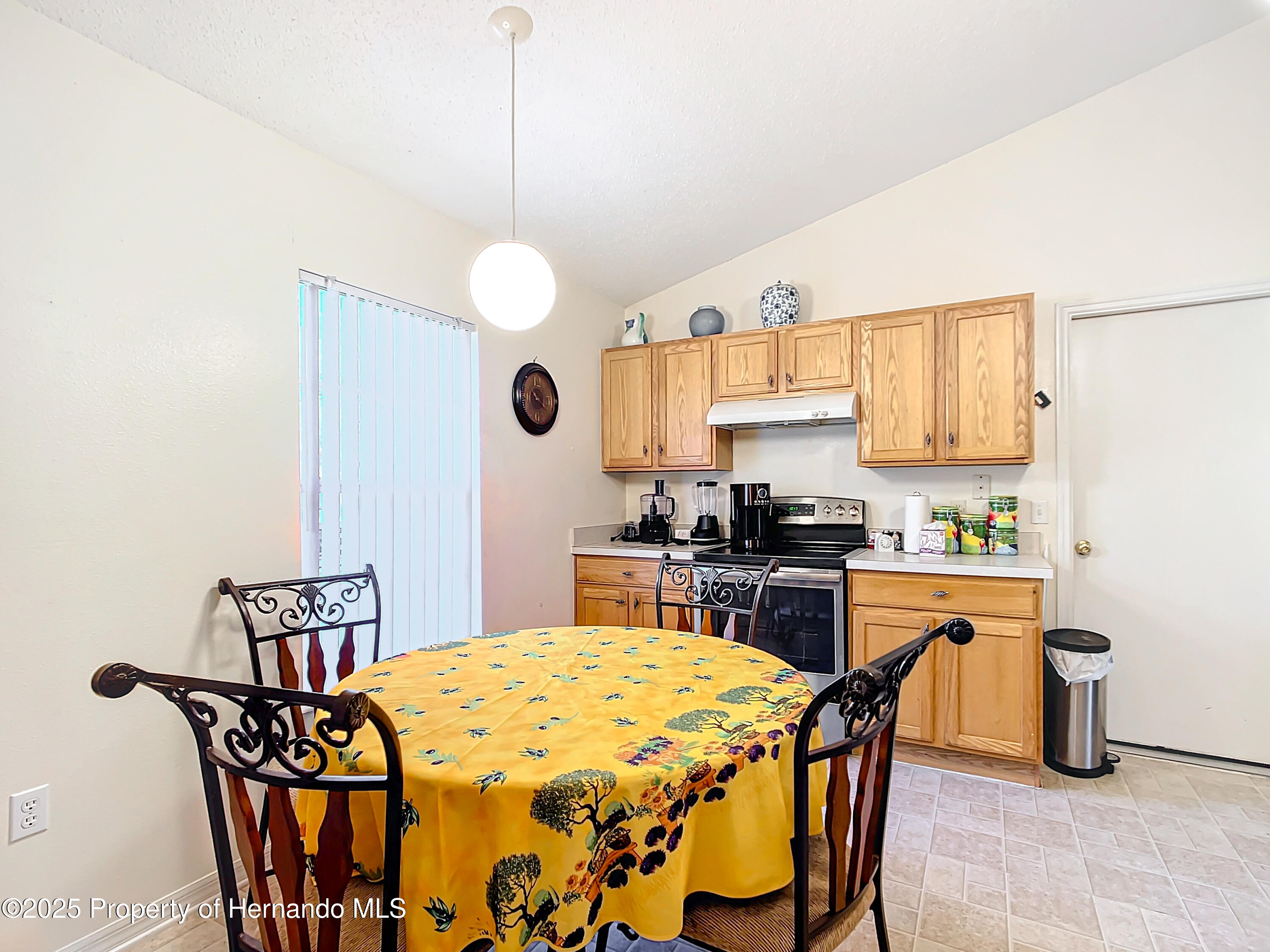 2070 W Citrus Springs Boulevard, Citrus Springs, Florida image 13