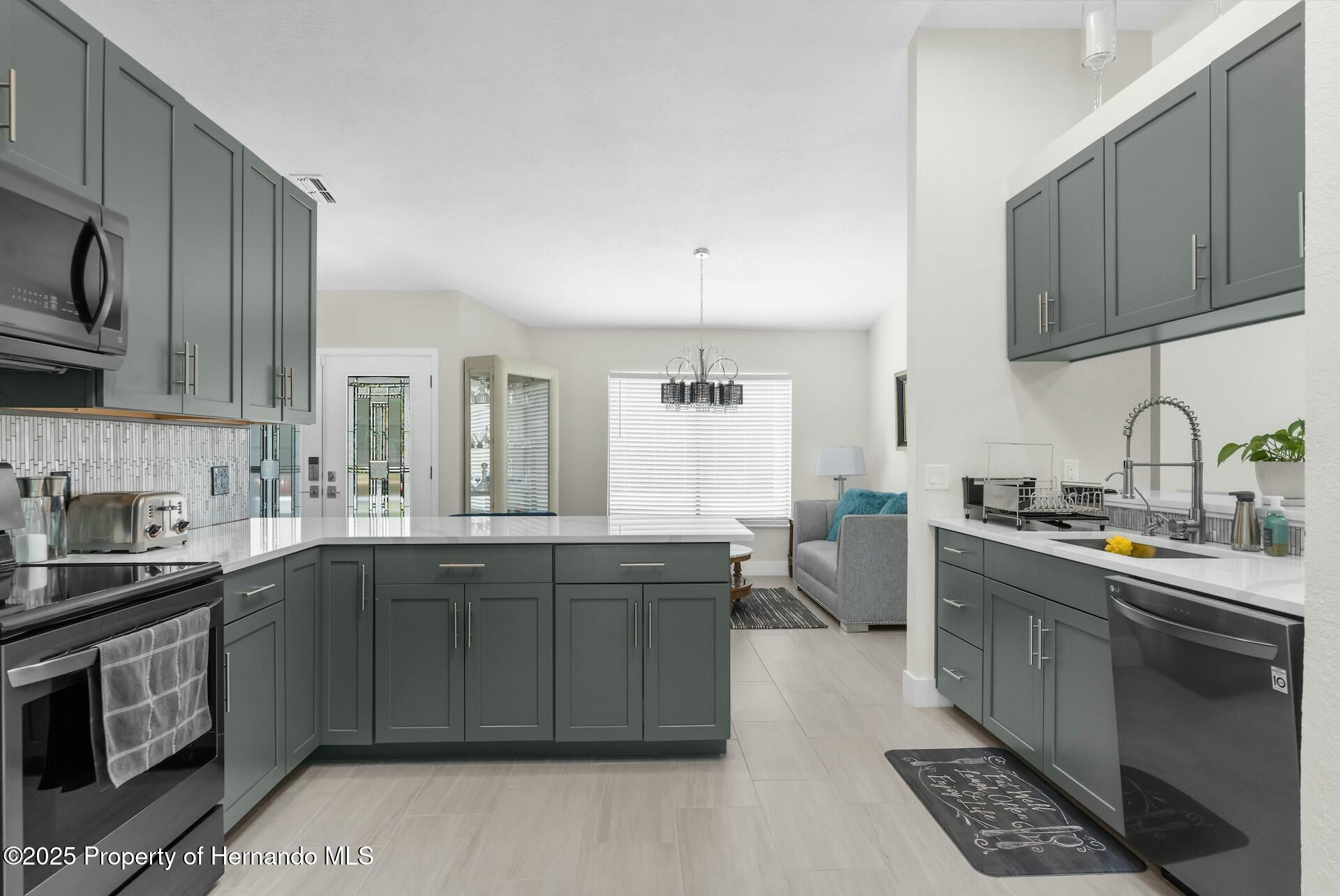 1156 Battersea Avenue, Spring Hill, Florida image 22