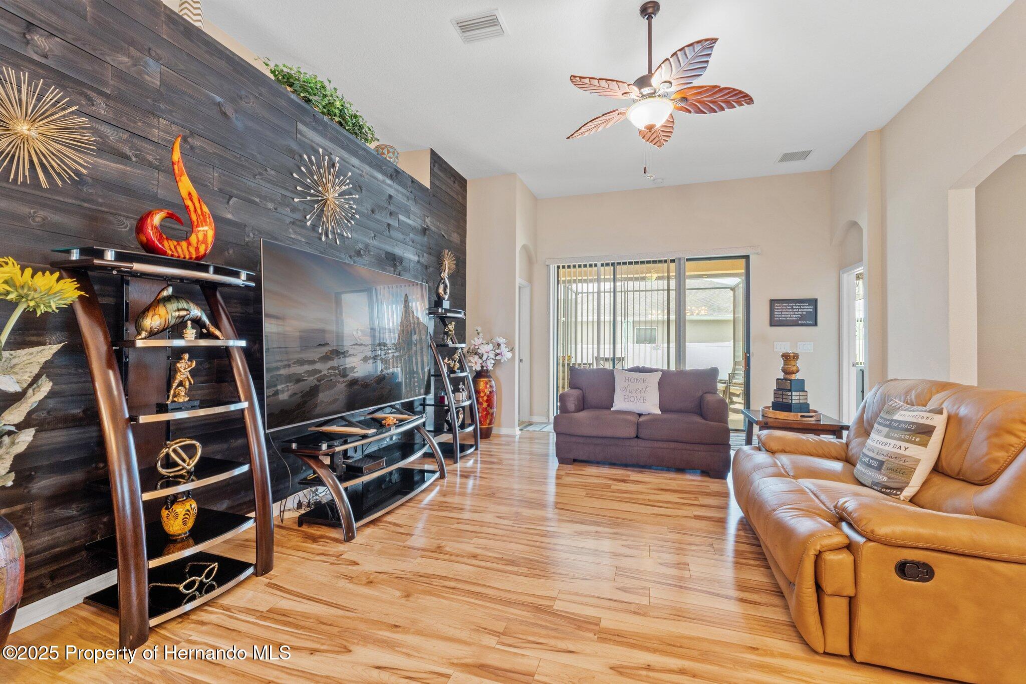 313 Old Windsor Way, Spring Hill, Florida image 37