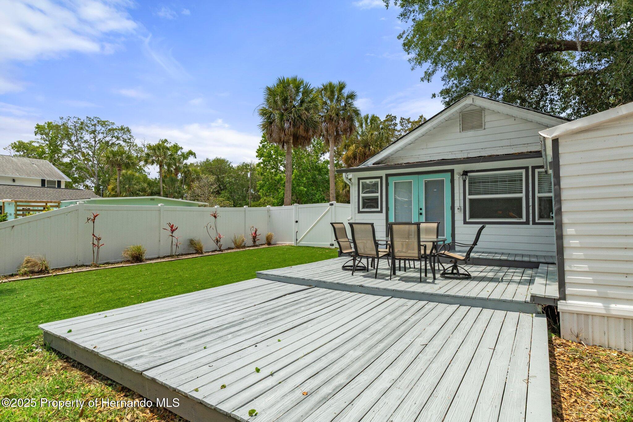 7252 Coventry Court, Weeki Wachee, Florida image 43