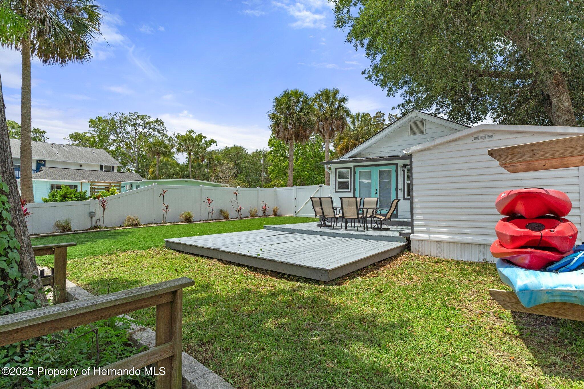 7252 Coventry Court, Weeki Wachee, Florida image 44