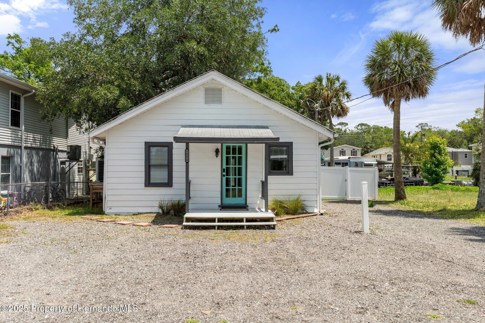 7252 Coventry Court, Weeki Wachee, Florida image 4