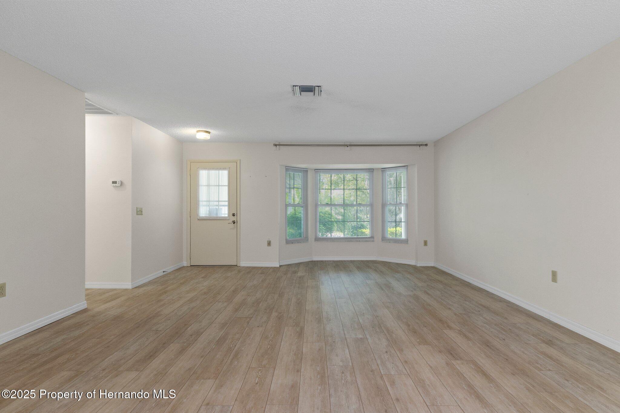 2692 Royal Ridge Drive, Spring Hill, Florida image 10