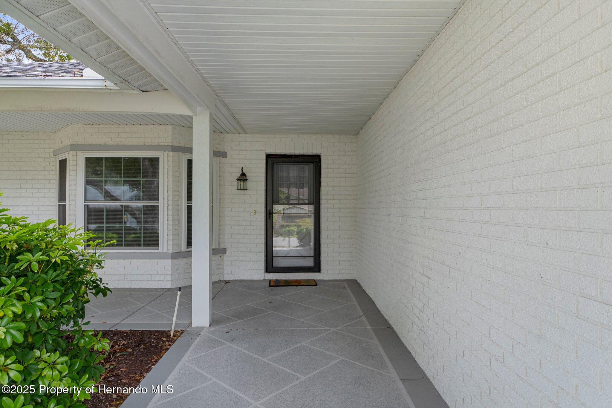 2692 Royal Ridge Drive, Spring Hill, Florida image 5