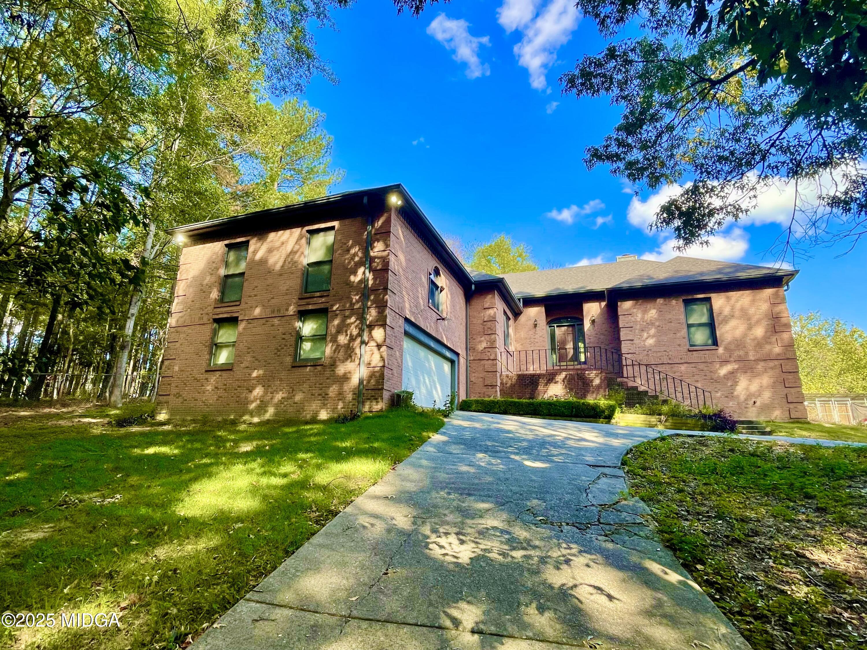 102 Red Eagle Trail Trail