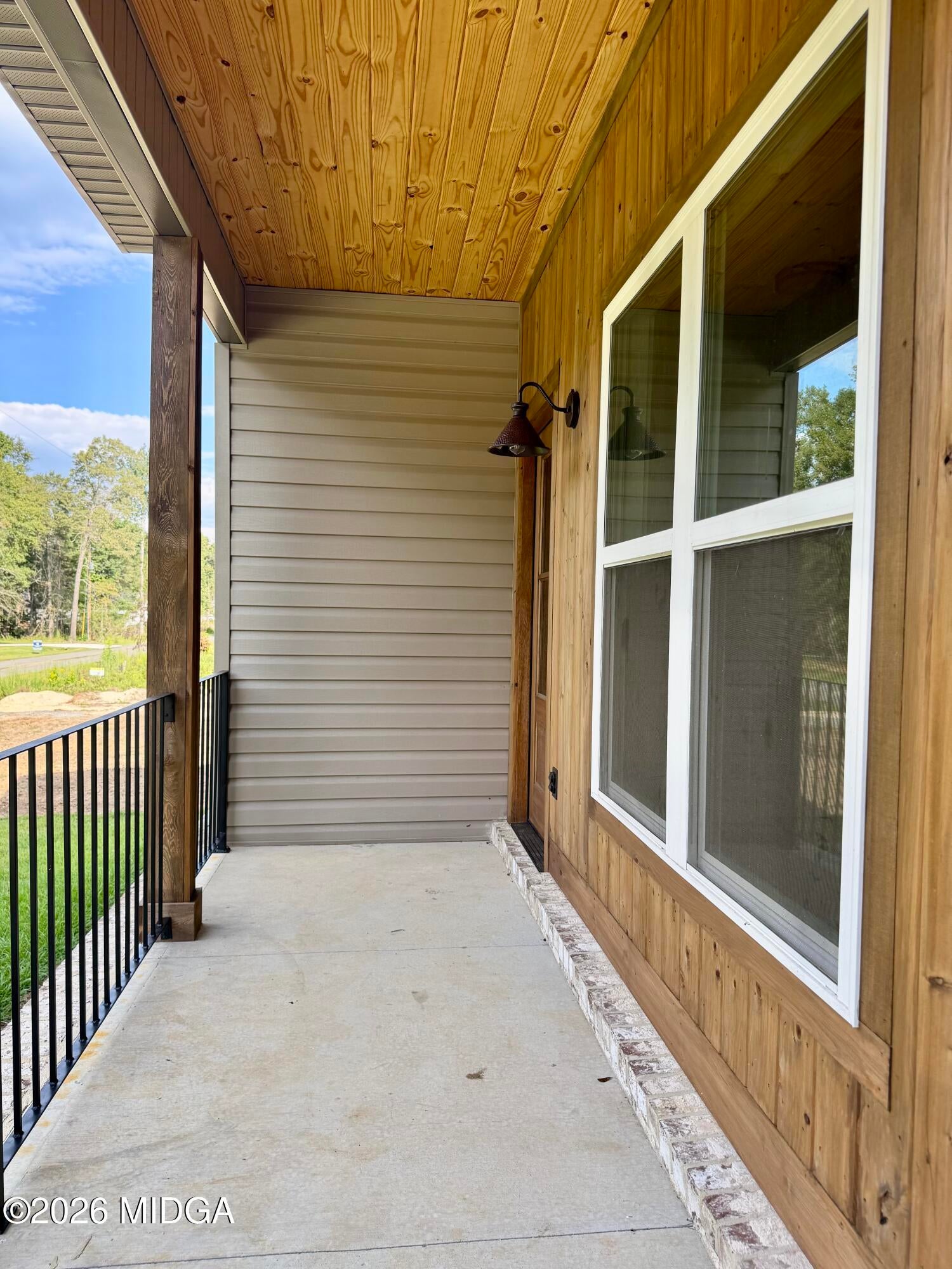 166 Wood Oak Circle