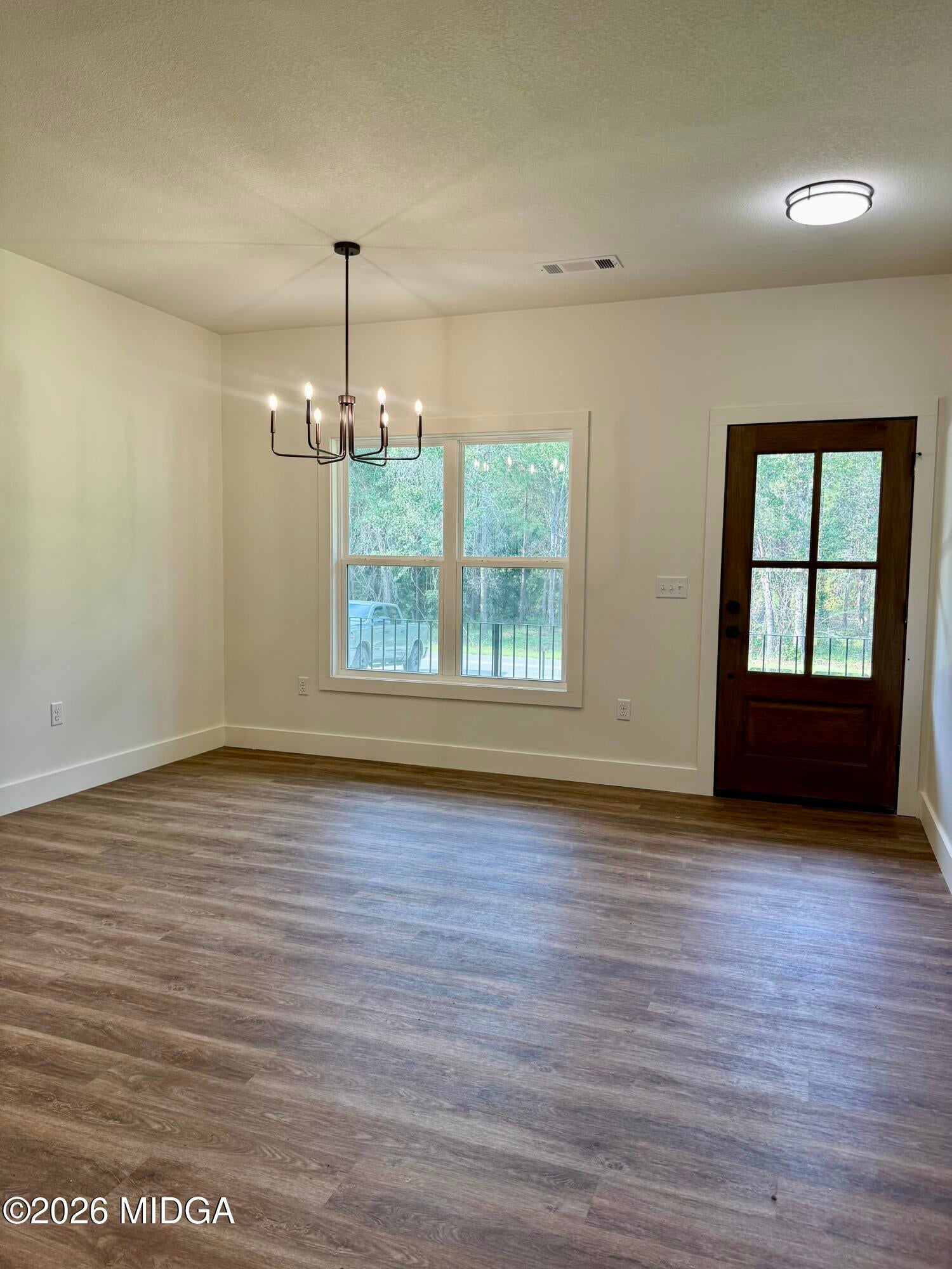 166 Wood Oak Circle