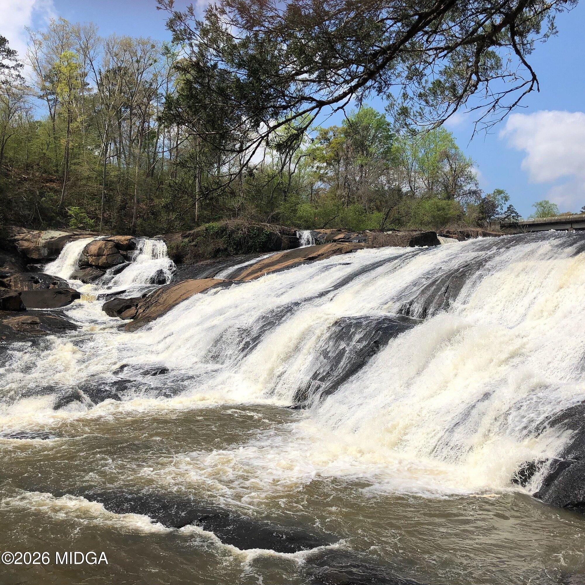 160 Rivers Edge Drive