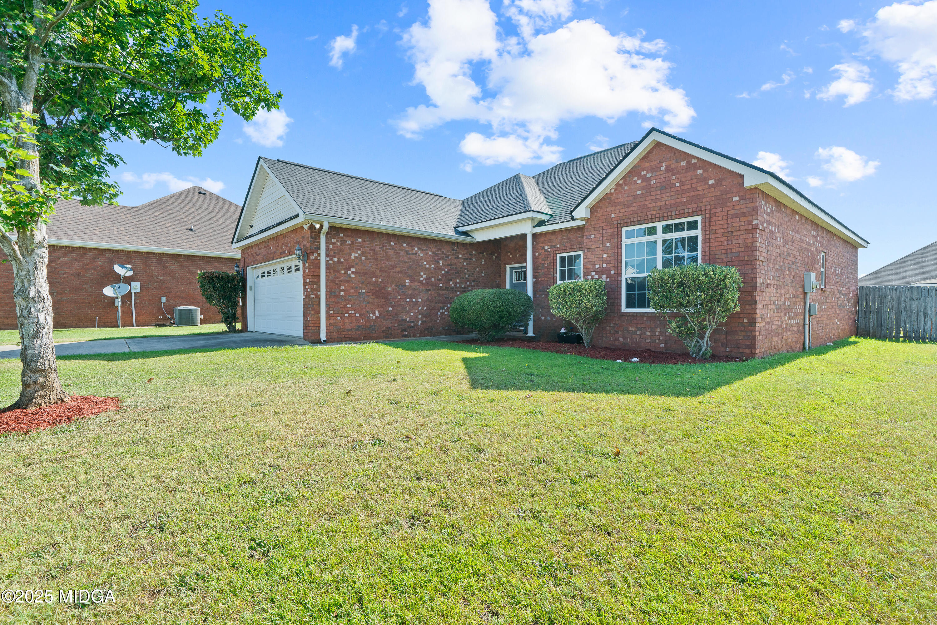 102 Bellshill Ct Court