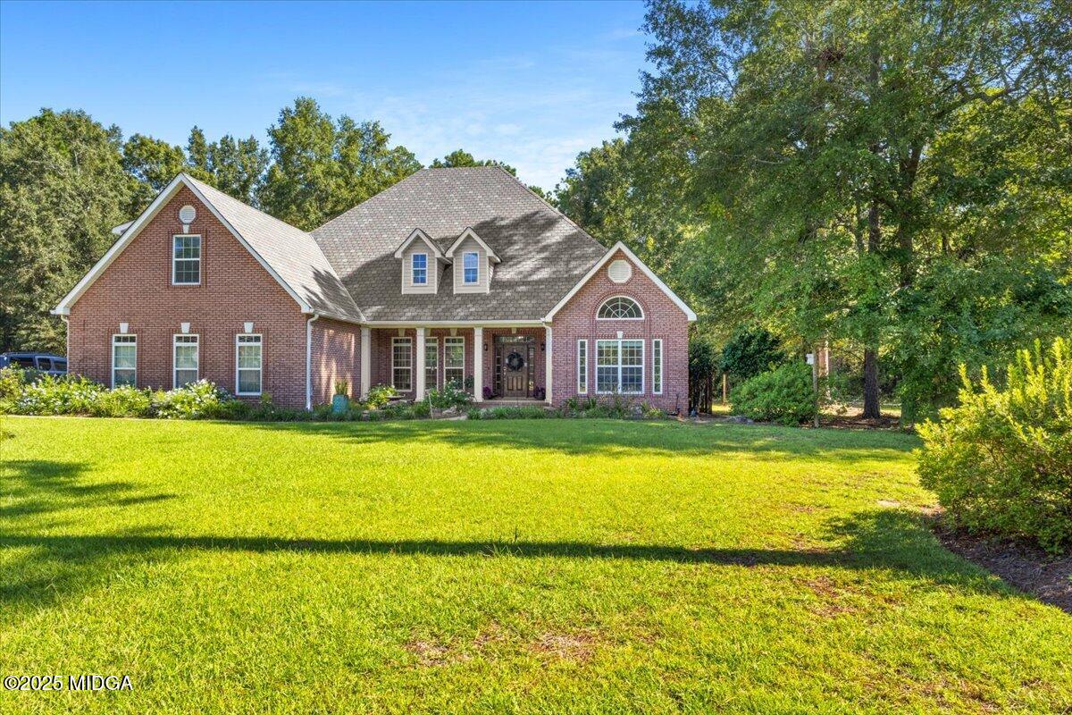 102 Seven Pines Court