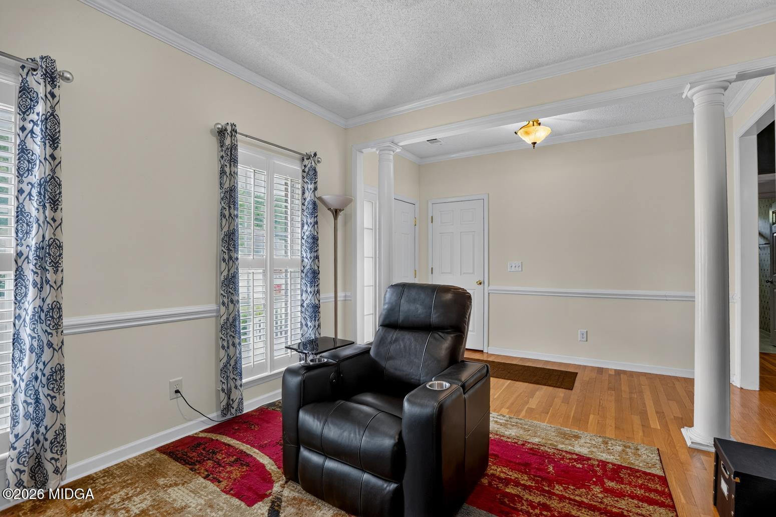 527 Sugarloaf Drive