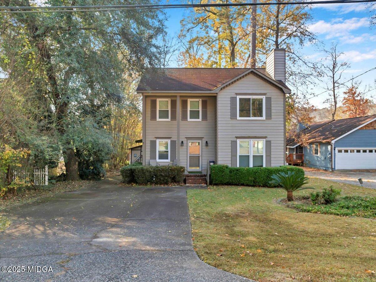 637 Will Scarlet Way