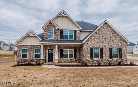 204 Amberley Court Kathleen GA 31047