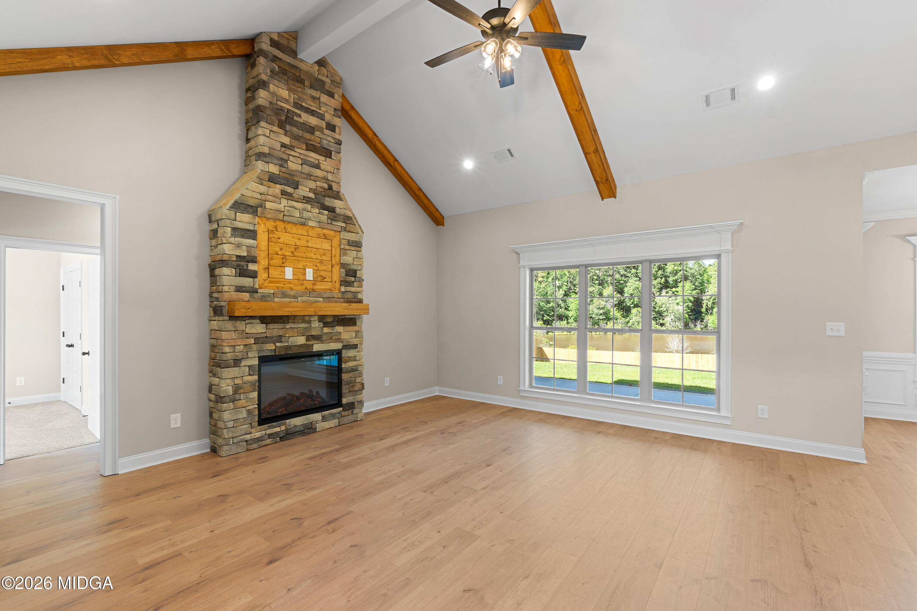 212 Golden Chestnut Bend