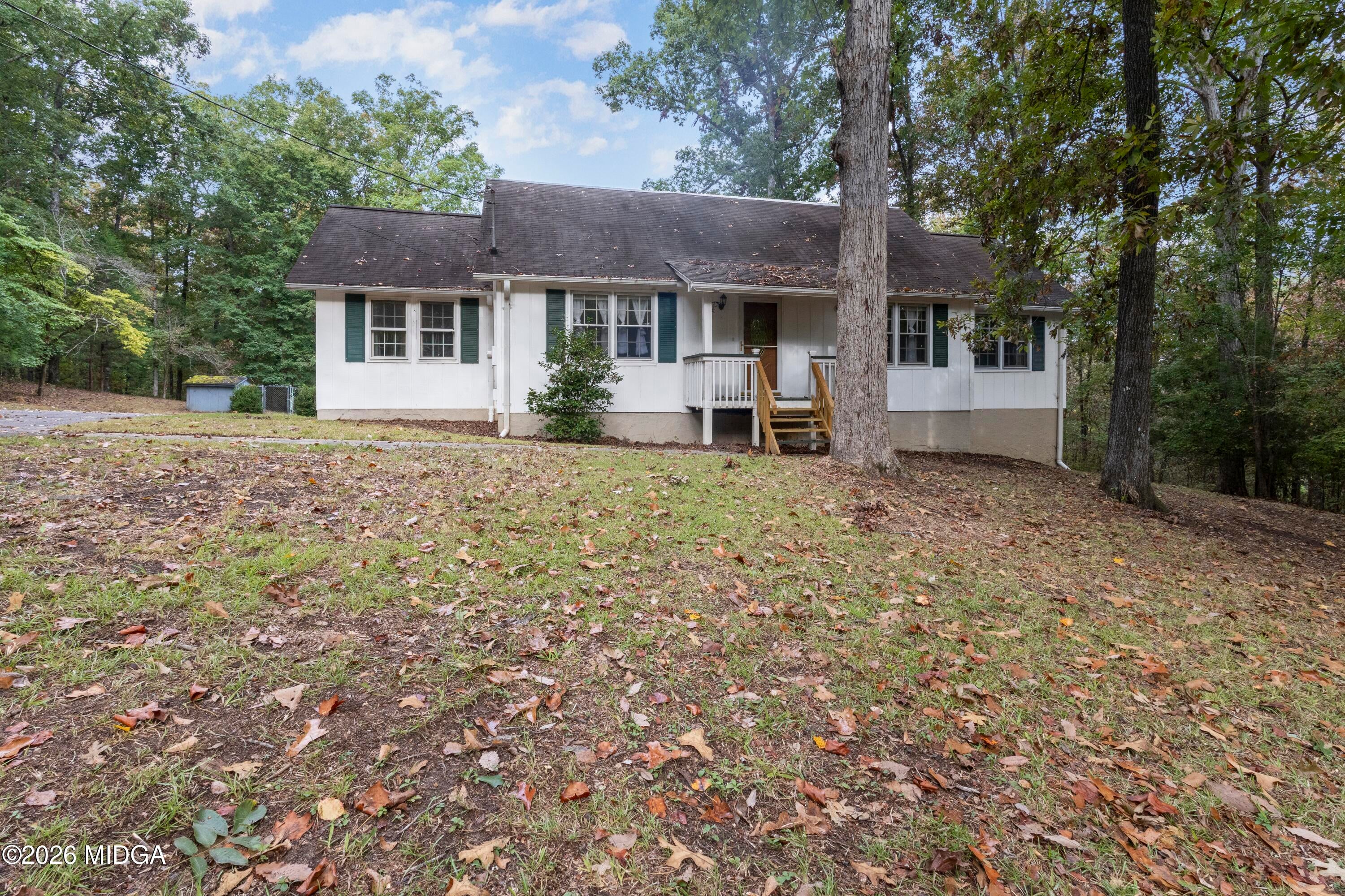82 Walton Way