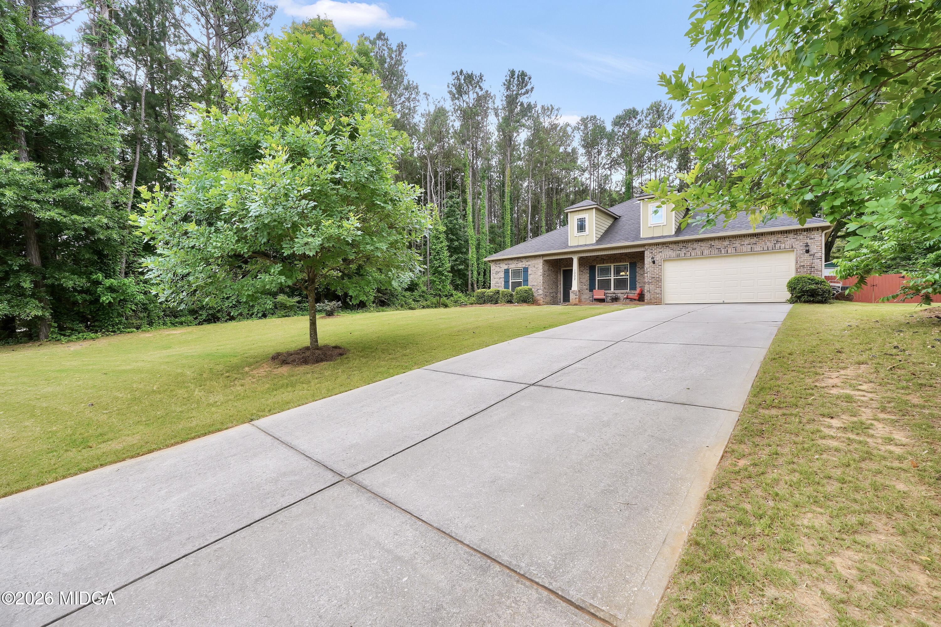 1002 Yorkshire Drive