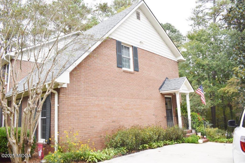 668 Monticlair Drive