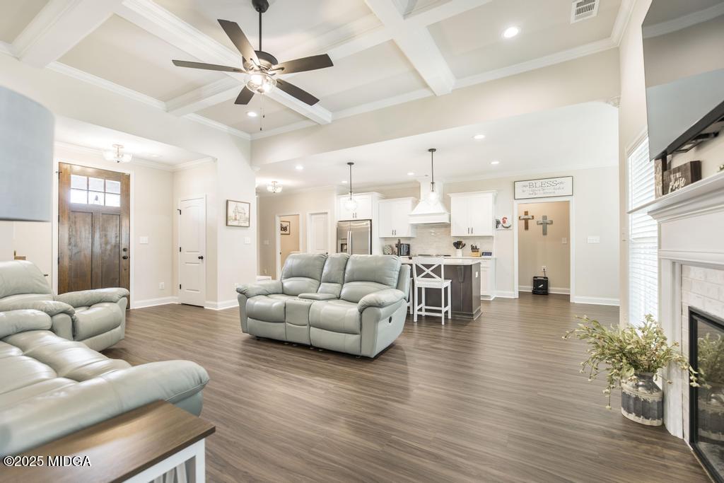 101 Mosswood Court